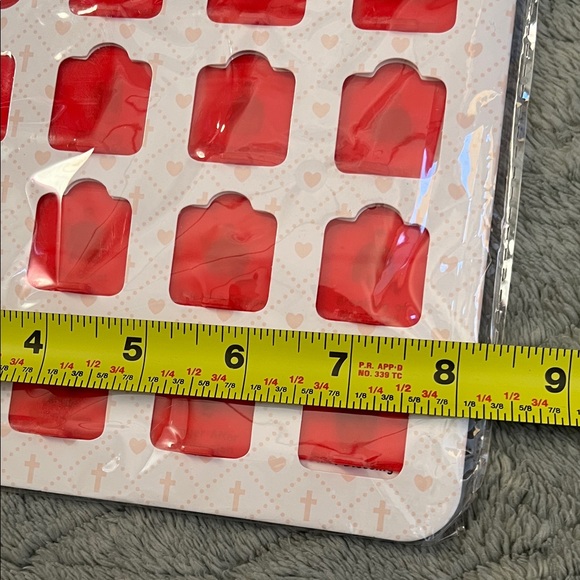 "Going to Mass" Catholic Kids Chart - Red - Picture 7 of 7